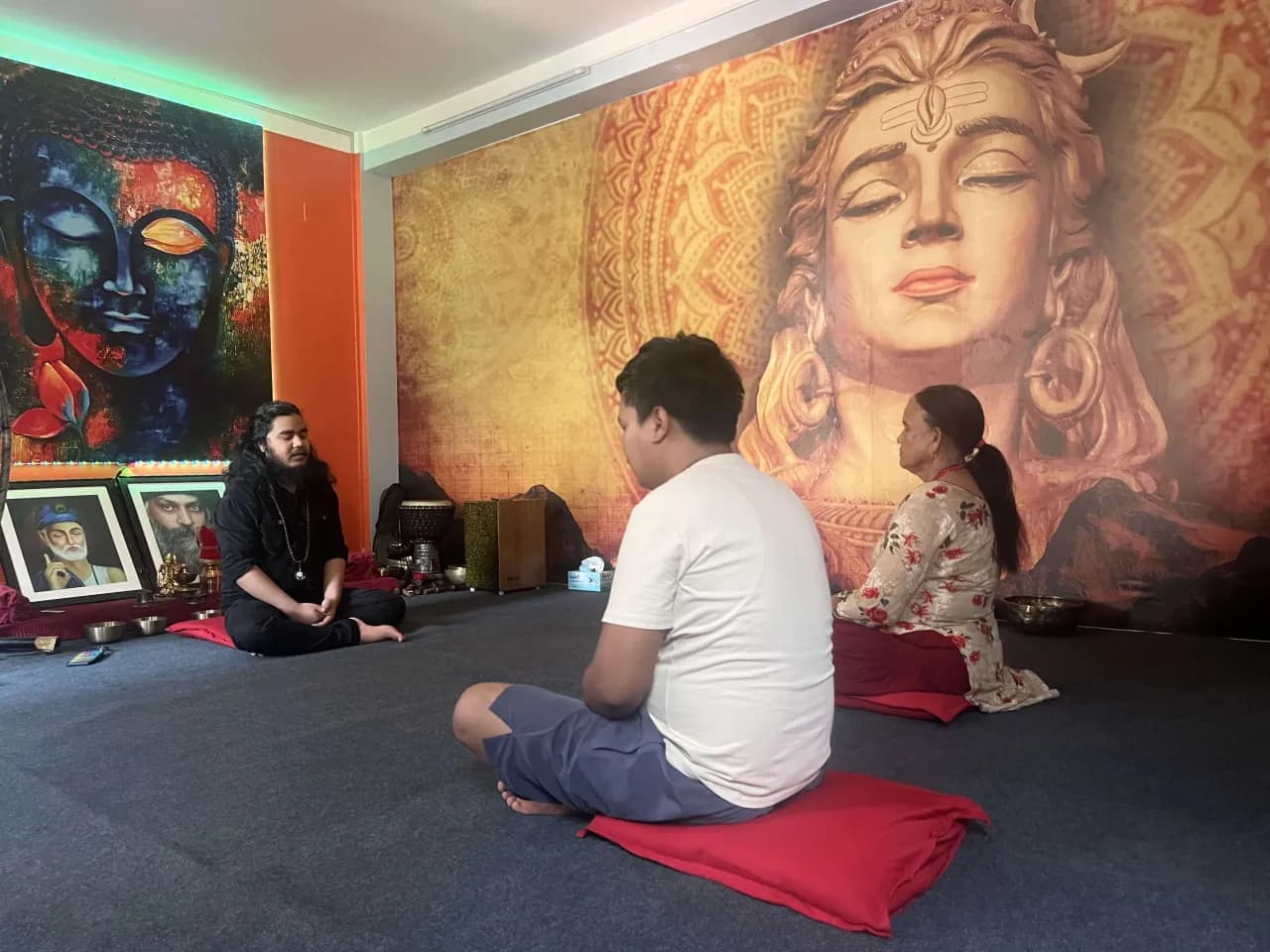 Meditation programs in Kathmandu