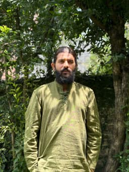 Yogi Awdaitmani, Yoga Master & Yoga Therapist
